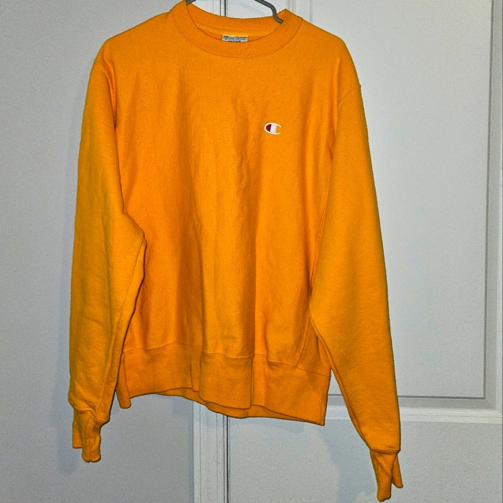 Champion Yellow Pull Over (Medium)